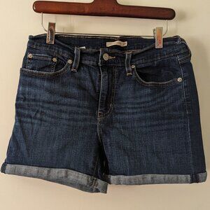 Levi Strauss  Mid Length Denim Jean Shorts    Size W29